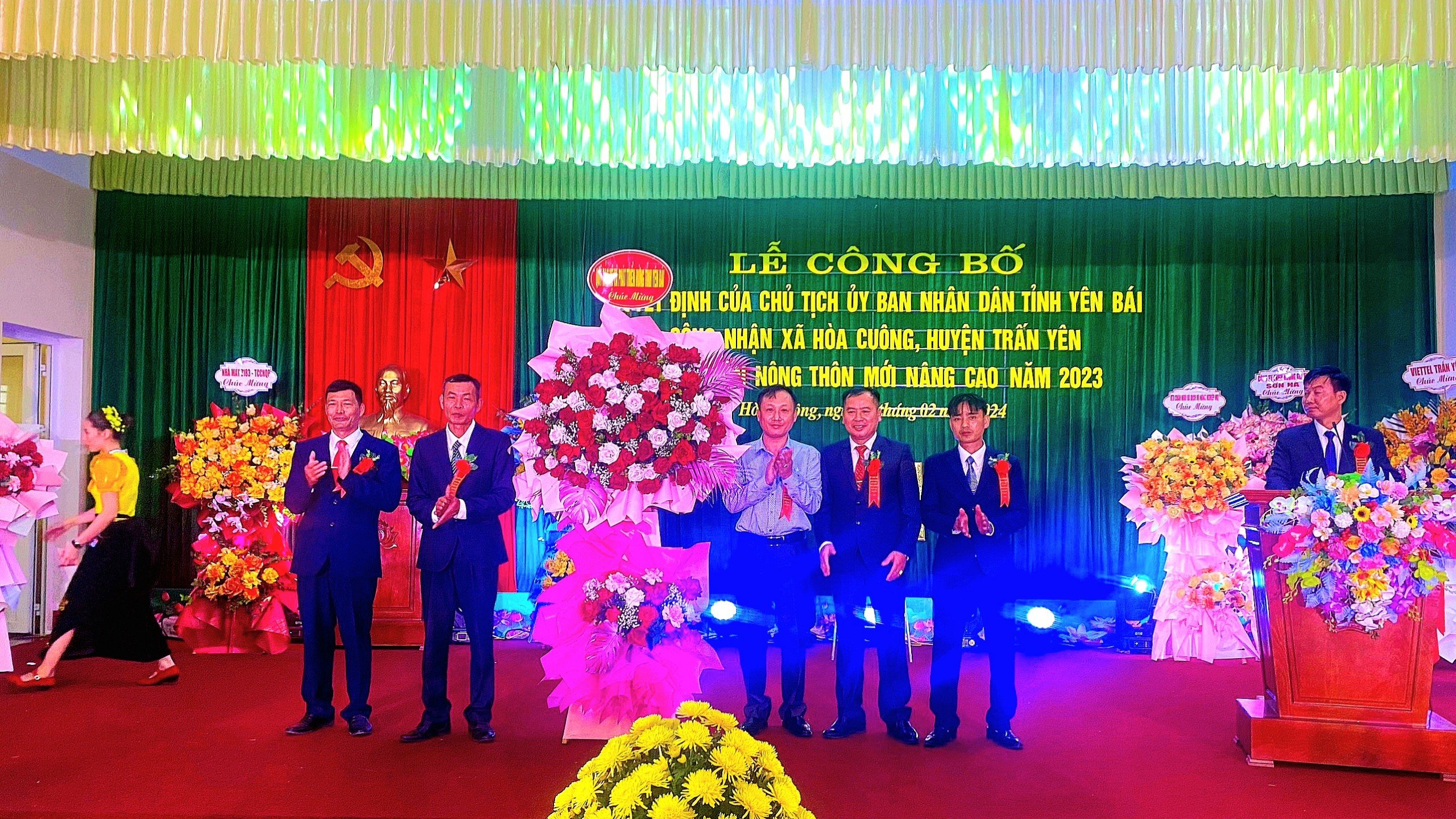  Quỹ Bảo vệ và phát triển rừng tỉnh Yên Bái dự lễ công bố xã Hòa Cuông, huyện Trấn Yên đạt chuẩn nông thôn mới nâng cao