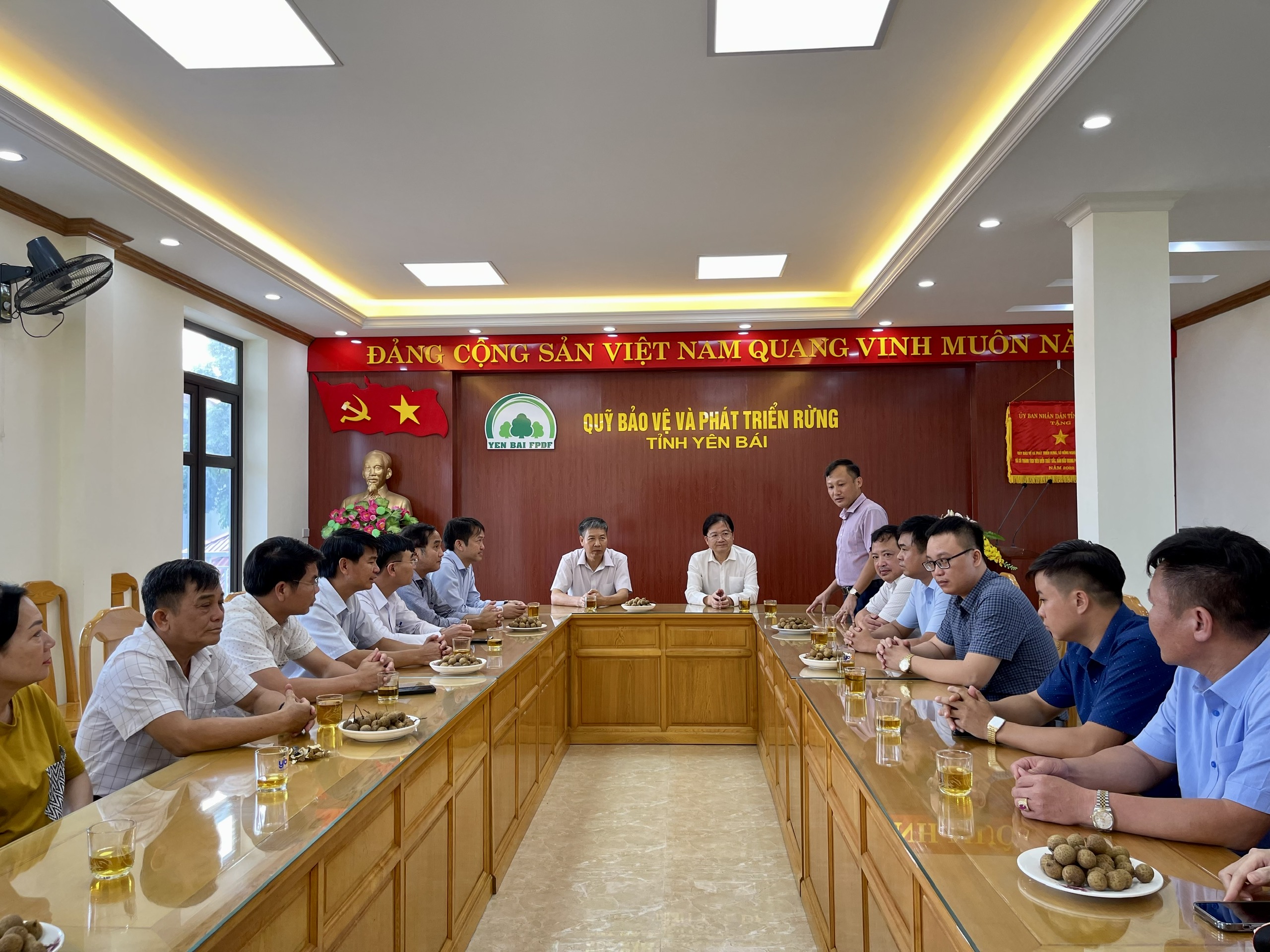 Quỹ Bảo vệ và Phát triển rừng tỉnh Yên Bái - Đắk Lắk trao đổi chia sẻ kinh nghiệm trong thực hiện chính sách chi trả dịch vụ môi trường rừng
